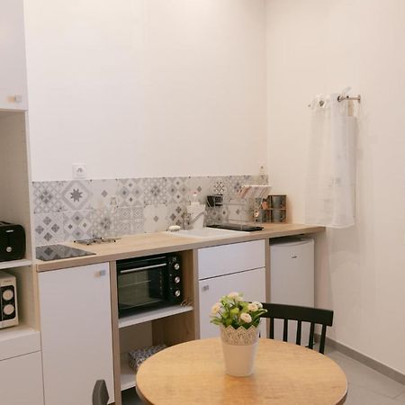 Studio Vaucluse Clovis L'Isle-sur-la-Sorgue Exterior photo
